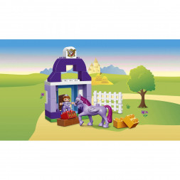 Конструктор LEGO DUPLO 10594 София Прекрасная: королевская конюшня