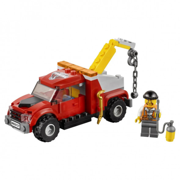 Конструктор LEGO City Police 60137 Побег на буксировщике в Тюмени