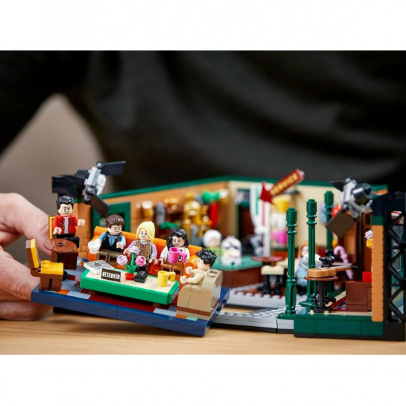 Конструктор LEGO Ideas 21319 Центральный парк Кафе Друзей в Тюмени
