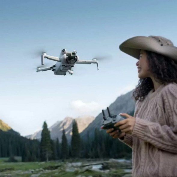 Квадрокоптер DJI Mini 4 Pro Fly More Combo (DJI RC 2) в Тюмени