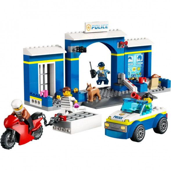 Конструктор LEGO City 60370 Побег из полицейского участка в Тюмени